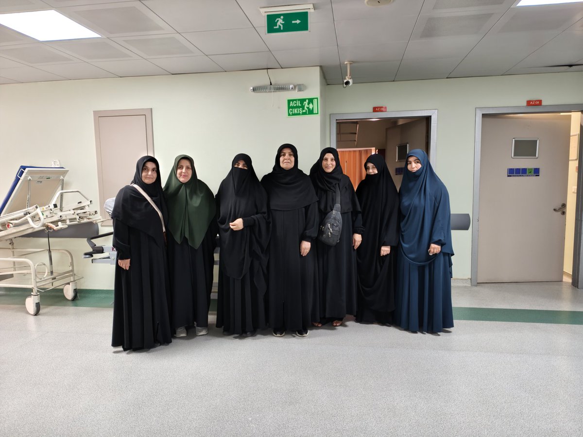 Esma Ersoy hanımefendiyi tedavi gördüğü hastanede, teşkilatımızla birlikte ziyaret ettik... Kendisine Allah'tan afiyet diliyoruz.