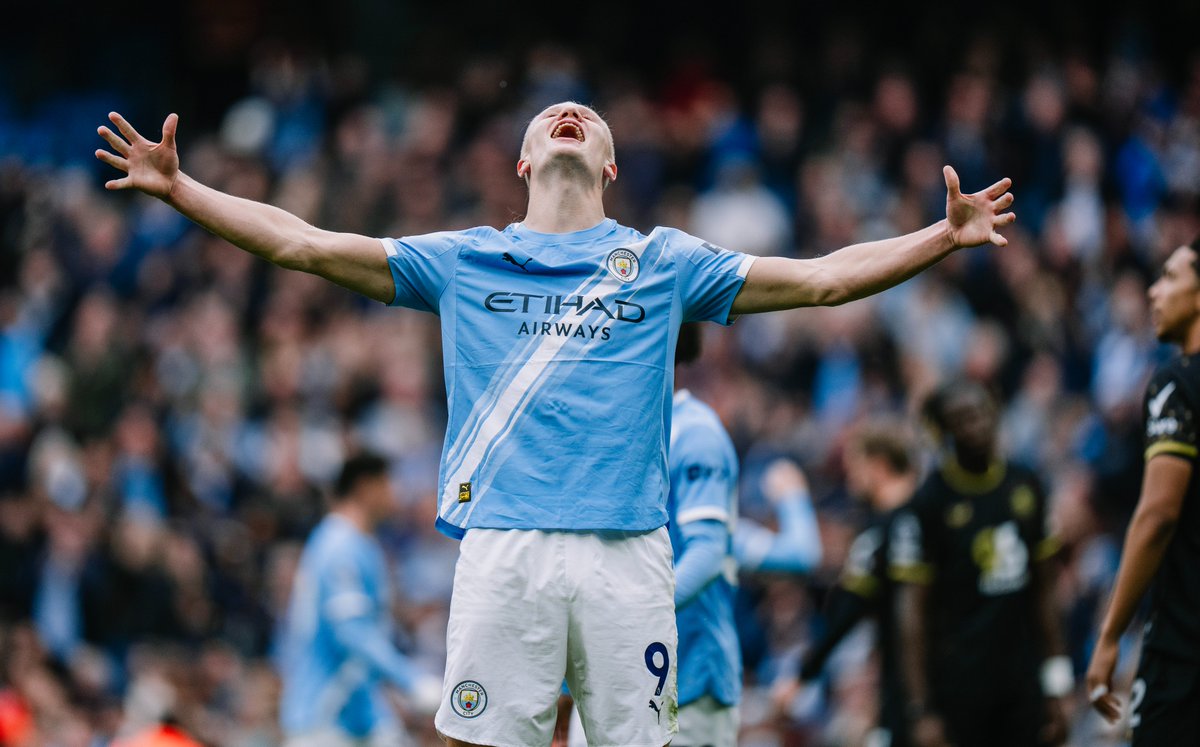 Enjoy that, <a href="/OfficialFPL/">Fantasy Premier League</a> fans? 😆