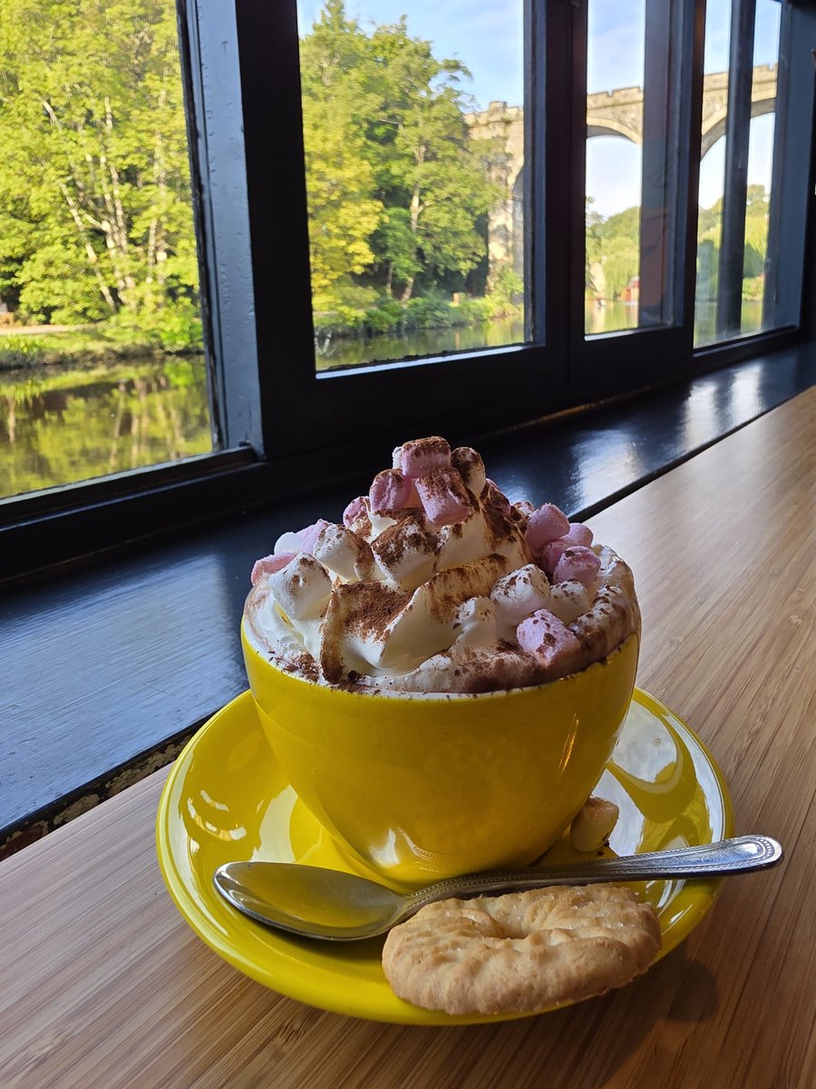 Esha Knows ✨️👩🏾‍💻💬 tweet media