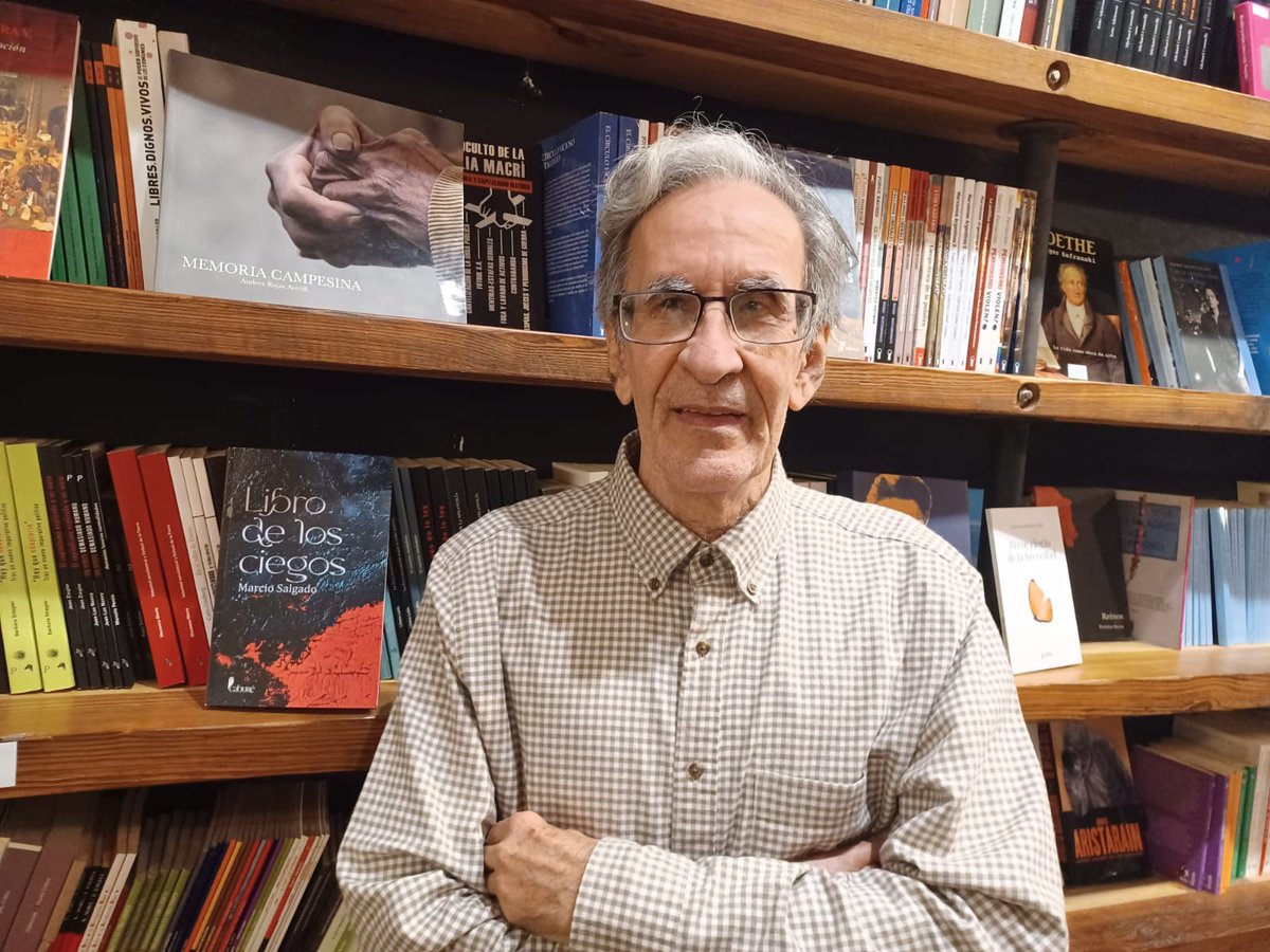 La novela "Libro de los Ciegos" (Caravana Editorial, 2024), del escritor y periodista Marcio Salgado, ha sido traducida al español por la editorial y librería argentina Caburé Libros. La nueva edición se presentó en Buenos Aires con la participación del autor.