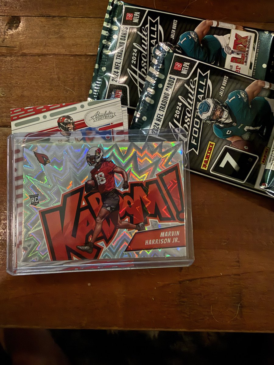 ECCardCo's tweet image. I’ve had terrible luck recently with the boxes I’ve purchased. I’ve tried everything from cheap blasters/megas to the more expensive hobby boxes. It all came together yesterday with this pull from a mega box from Walmart! @CardPurchaser #PatiencePays
