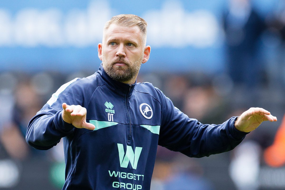 Dean Thornton (@dmtkeepers) on Twitter photo Good point on the road 
Good to see familiar faces ⚽️
#millwall #swansea Good point on the road 
Good to see familiar faces ⚽️
#millwall #swansea