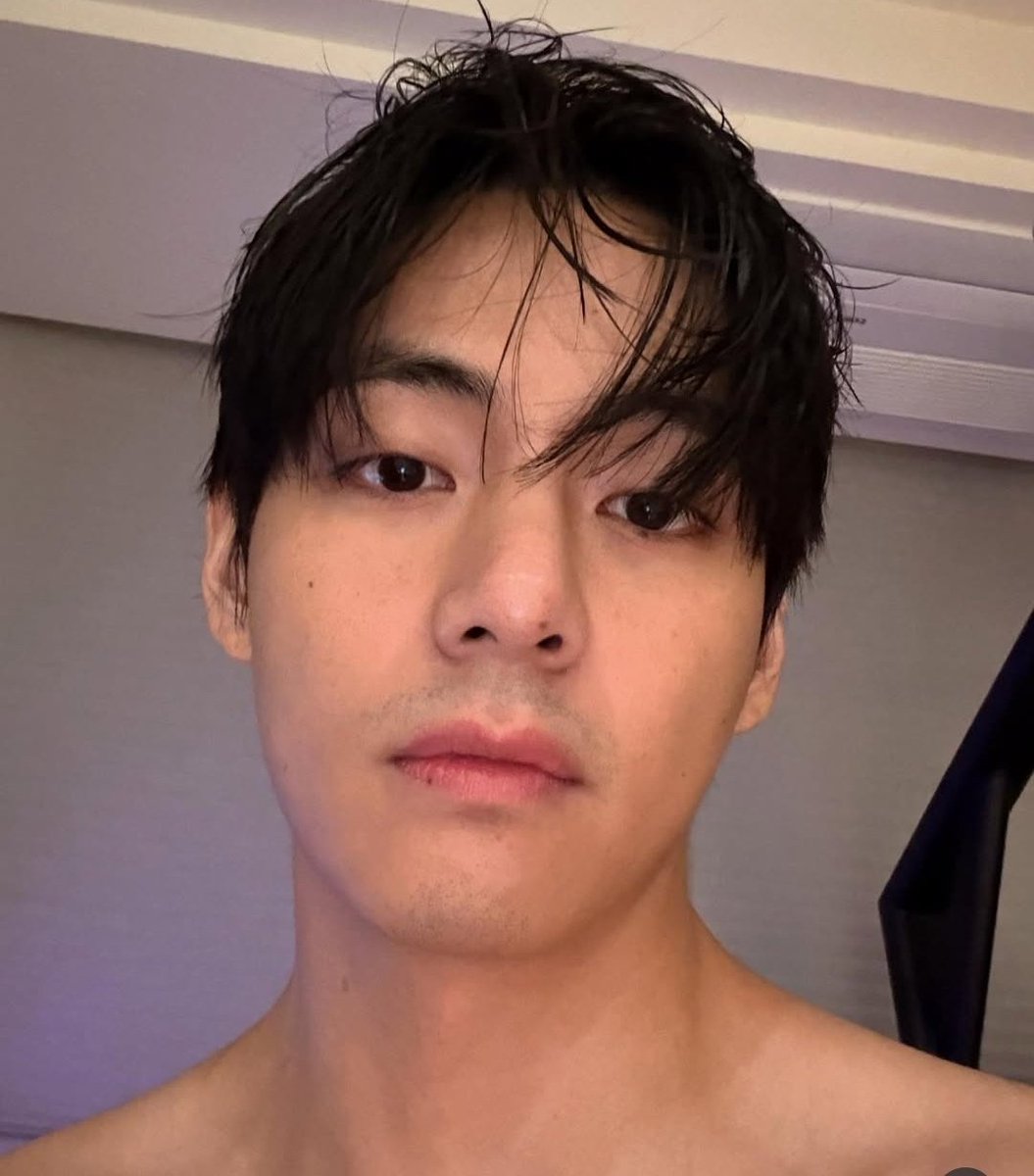 Everyone, please go weverse post lots of positive Post about Taehyung, Let him know we love him for how he is &amp; respect all of his wishes,  We love him so much 💜

WE LOVE YOU TAEHYUNG 
BORAHAE TAEHYUNG