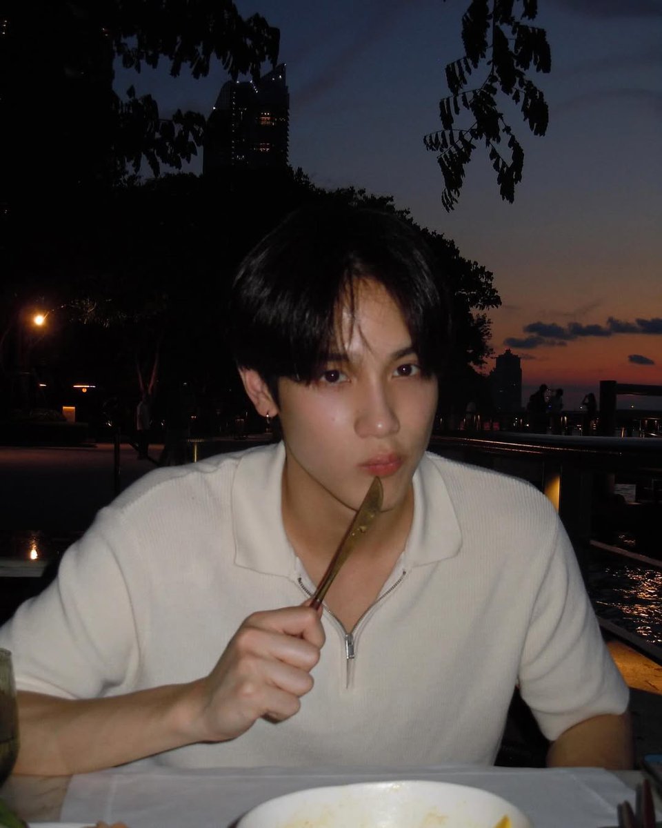 sleptonscene's tweet image. happy birthday, my precious one! 💖
i wish your 20s gives you lots of blessings and may you always be surrounded by all the good things in this world. grow strong and always be happy na jaa. i love you wholeheartedly, bebe 💖 (ps. don't go party too much na)
#Java20thChapter…