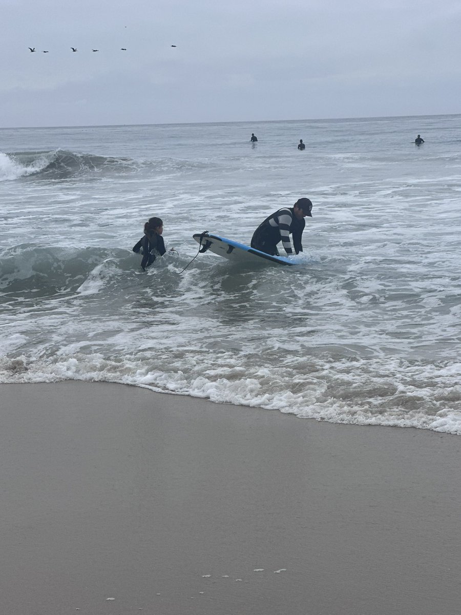 NKaravedas's tweet photo. My youngest granddaughter, Kyle LOVES the water ๐๐๐
#SurfLessons #KyleBug https://t.co/VAdkvJ5FCg