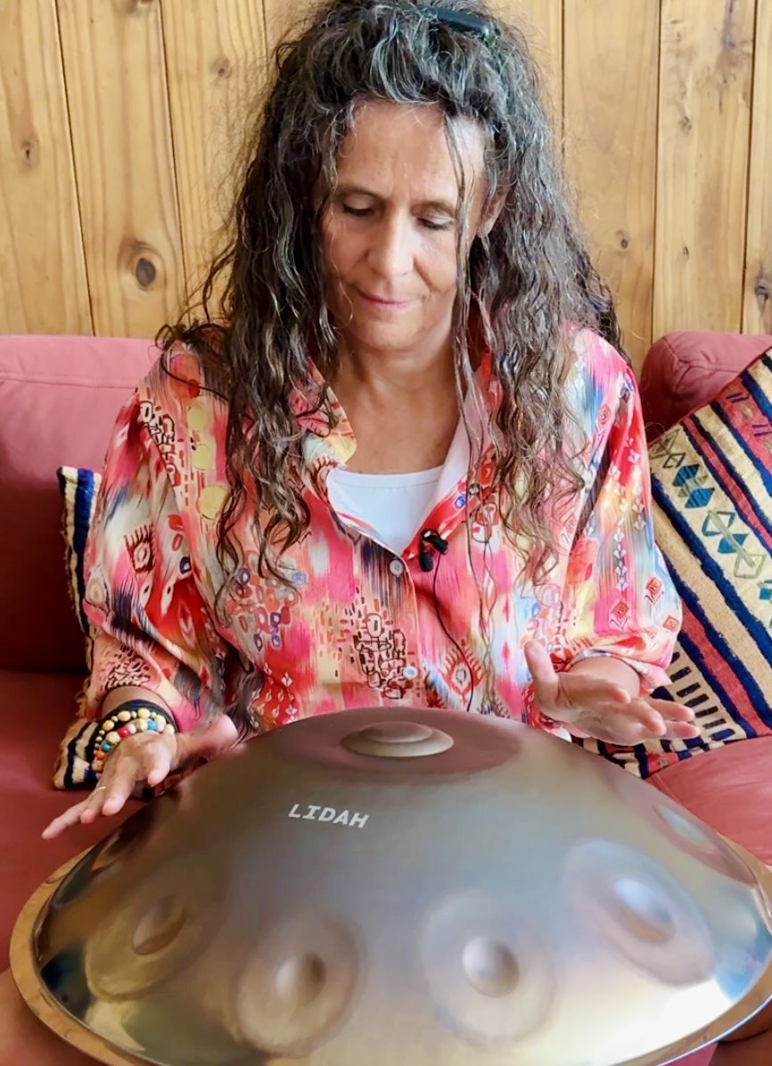 Testing the handpan; it already feels like a portal🙌🎶 youtube.com/shorts/CoKYEWd… #meditation #handpan #relax