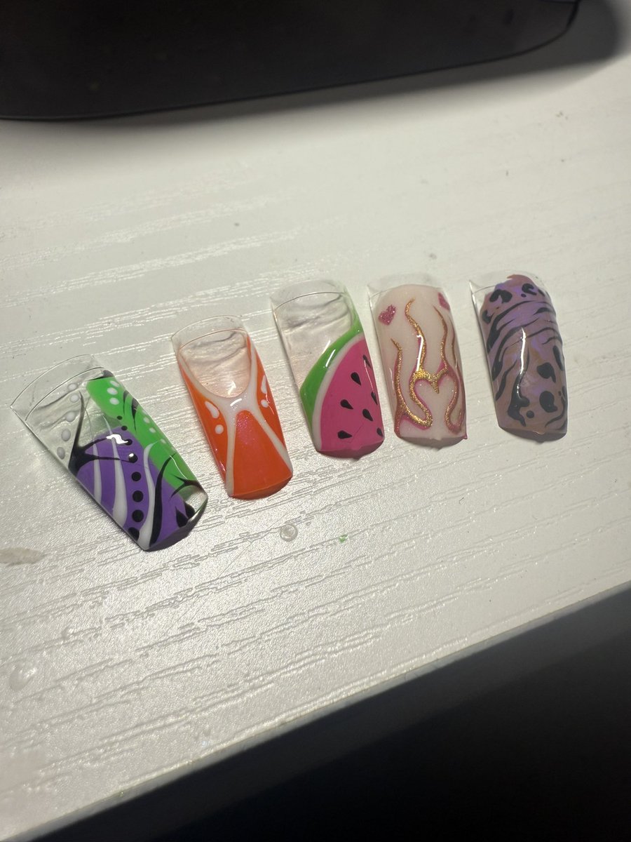 LOVELUXSHARI's tweet image. Swatches 🍒 

#igsawitfirst