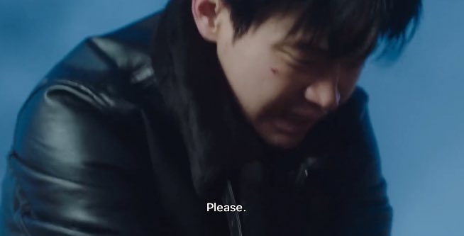 To the world, she is evil, but to him, she was still “Mom.” 😭

#QueenMantis
#QueenMantisEp8