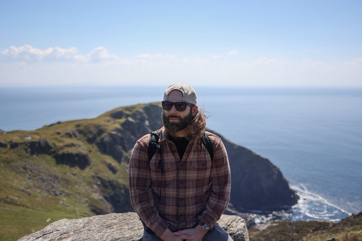 CJSolar's tweet image. Crazy how much can change in a year… blessed to be surrounded by so many people who love, support and believe in me as a person and an artist… if we’re homies, you know who you are… turned 33 yesterday &amp;amp; got a feeling this next year will bring a lot more music and adventure 🤘🏻