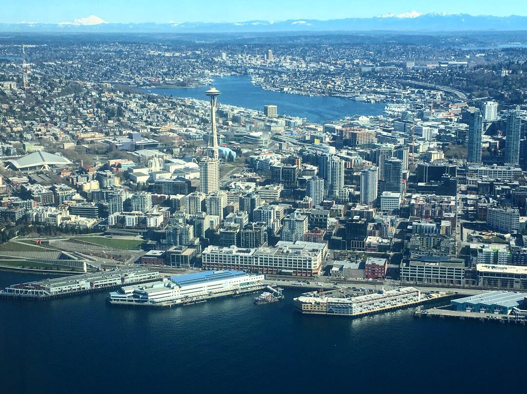 lighthawk_org's tweet image. Our coastlines face growing challenges—from erosion and flooding to habitat loss and development pressures.

LightHawk partners with conservation groups to monitor these fragile ecosystems from the air—giving them the tools to defend coastal habitats.

#FlyingForGood
