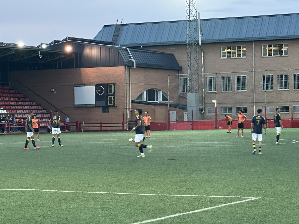 Balon_Tierra's tweet image. 🏆 PREVIA COPA DEL REY

🏟️ Amelia del Castillo

⏱️ 1’

⚽️  Comienza el partido

@intervaldemoro 0️⃣ 🆚 0️⃣ @UniversitarioF2 

🗣️ @ruwen1989 

#VamosInter 
#PreviaCopaDelRey
#InterValdemoroUniversitarioFC
#LaCopaMola