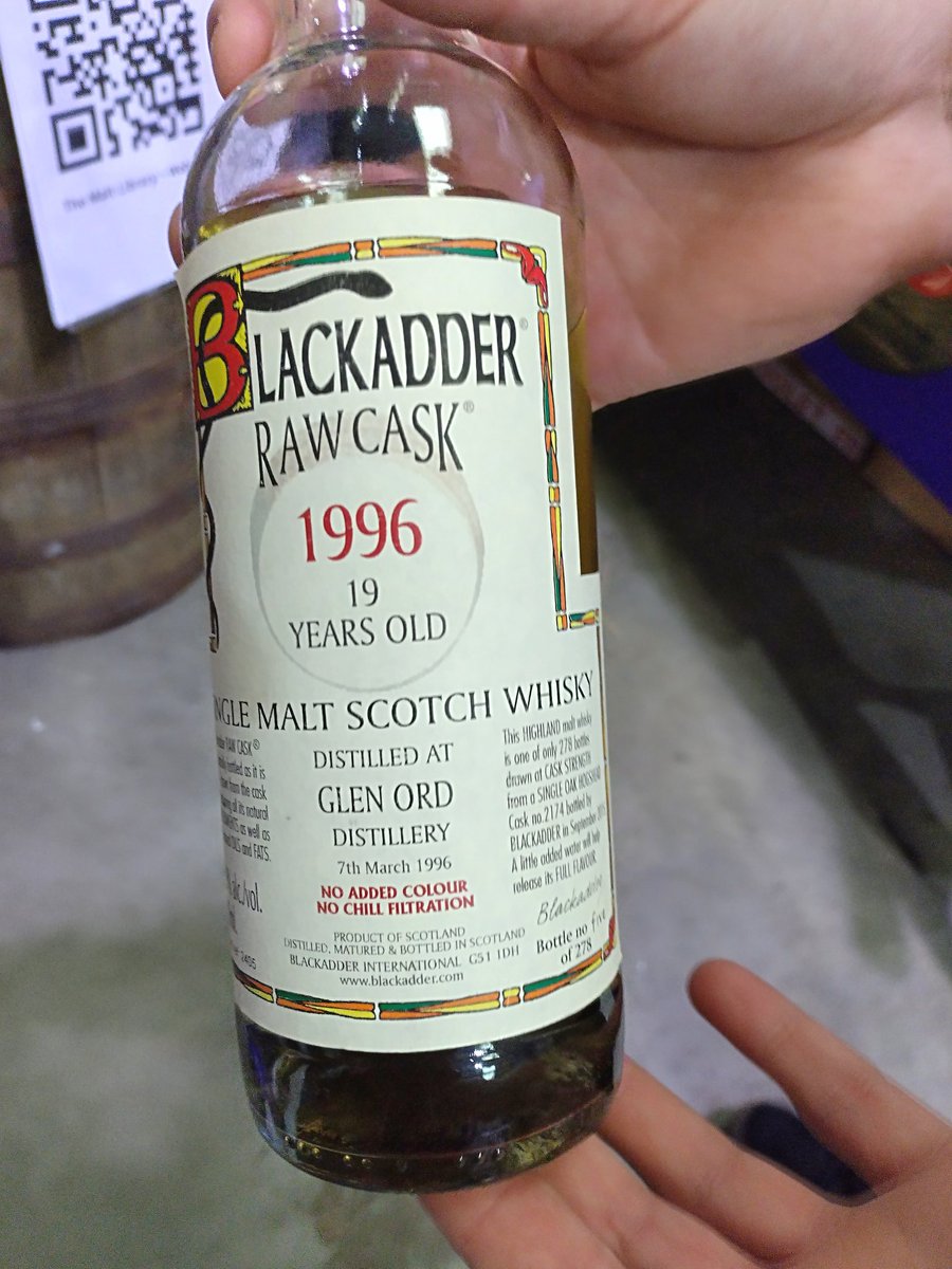 FiShoop's tweet image. Really impressed with The Malt Library at @SouthEngShows Autumn Show and Horse Trials #Sussex. They're back tomorrow with more great #drams, inc sets. #Whisky on sale today inc Rosebank and an employee-only North British bottle, plus 49yo North of Scotland themaltlibrary.com