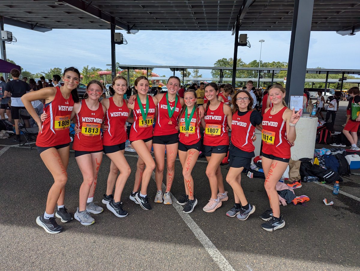 WWCardsRun's tweet image. WHS Cross Country had a great day today at the Wild Safari Race at Great Adventure.  Stand out performances from Ava Colella, Brooke Colella, Madison Mahoney on the girls team and Thomas Koch for the boys team. Way to go!
#GoCards #Cardinalpride