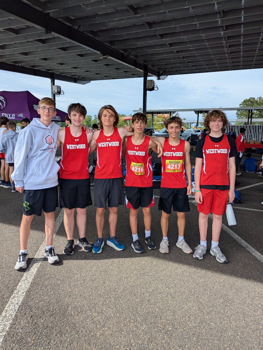 WWCardsRun's tweet image. WHS Cross Country had a great day today at the Wild Safari Race at Great Adventure.  Stand out performances from Ava Colella, Brooke Colella, Madison Mahoney on the girls team and Thomas Koch for the boys team. Way to go!
#GoCards #Cardinalpride