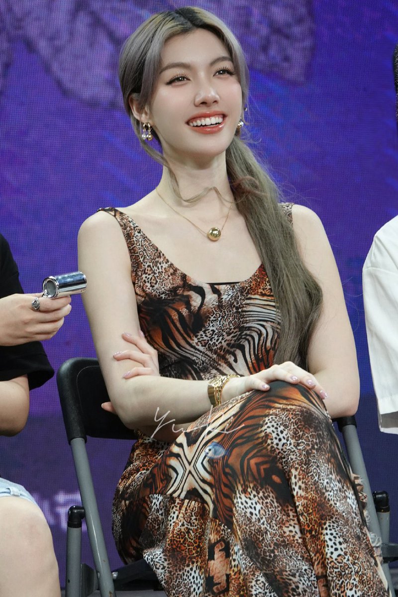 LuckyToMeetOrm's tweet image. Three months ago today, I first met Orm in Chongqing. Looking back now, it still feels so unreal! I miss that day so much.🥹❤️
cr：watermark🫶🏻

#Ormkornnaphat #ออมกรณ์นภัส @ormmormm