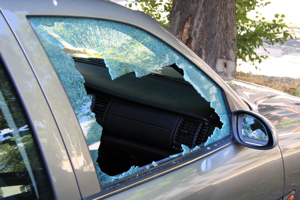 DolfanNeil's tweet photo. I had two Miami Dolphin tickets on the seat. Someone broke the window and left two more. https://t.co/Di4FWwIGIi