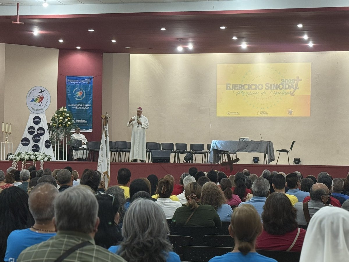 chuyit0p's tweet photo. Ser signo de esperanza … la @DiocesisNLD en marcha!! 🙏🏼#padrechuyito https://t.co/rcSiHngYR3