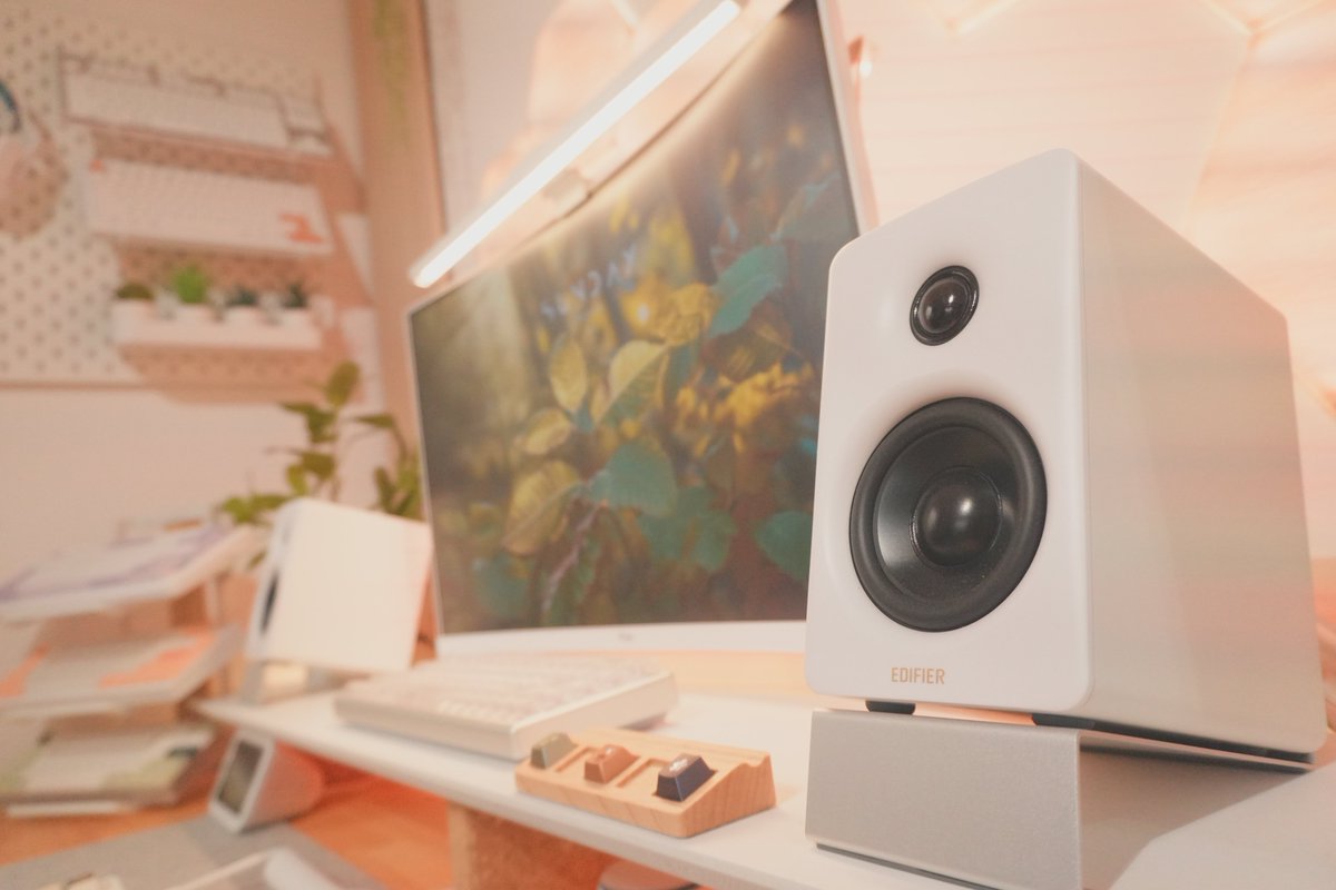 おはようございます☀️
TGS行けなくて羨ましいからYouTubeでTGS現地レポ見漁ってたら尚更行きたくなって悶絶しているこなもんです└( 'Д')┘ｱﾞｱﾞｱﾞ!!
 #desksetup