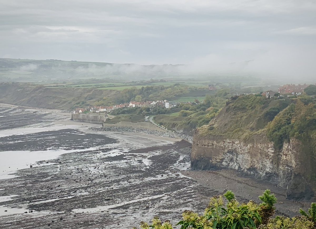 Low cloud over Robin Hood’s Bay, North Yorkshire Coast 🇬🇧 

#coast #photography