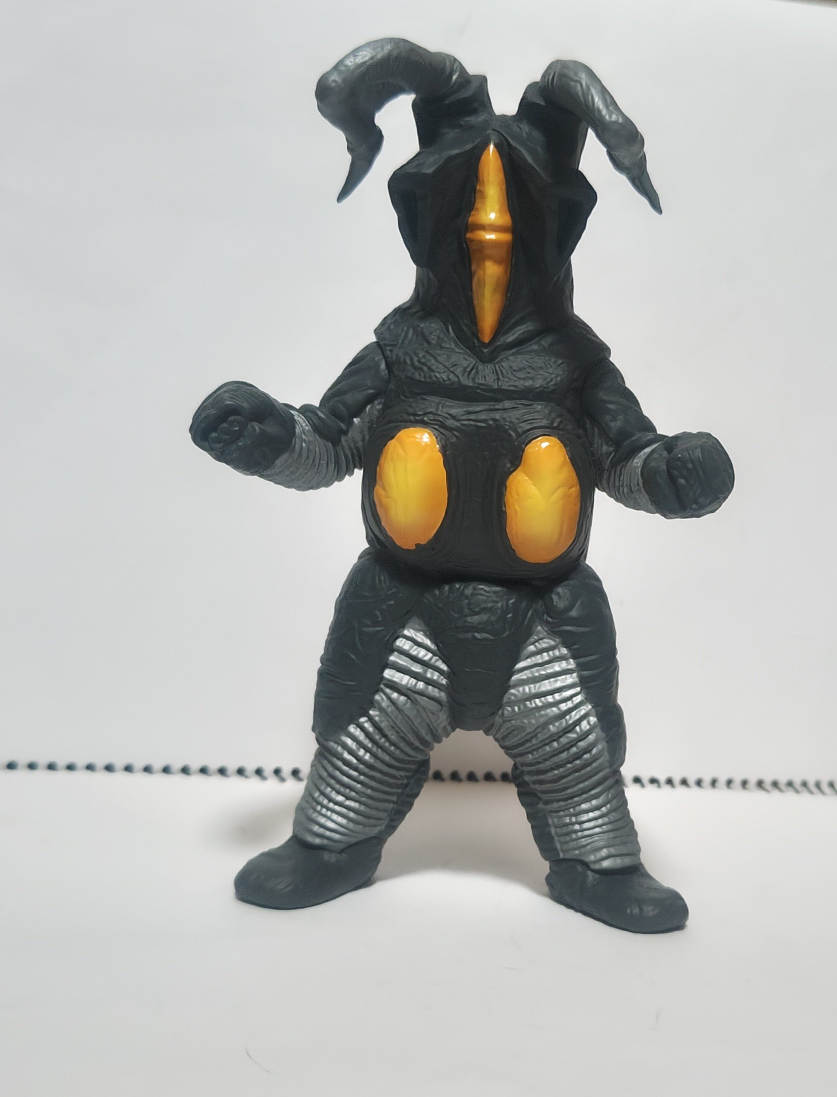 怪獣標本ゼットン・レッドキング・ドドンゴ・ナース・バルタン星人（怪獣工房）コンプ Amazon | Less than human レス ザン ヒューマン バルタン星人