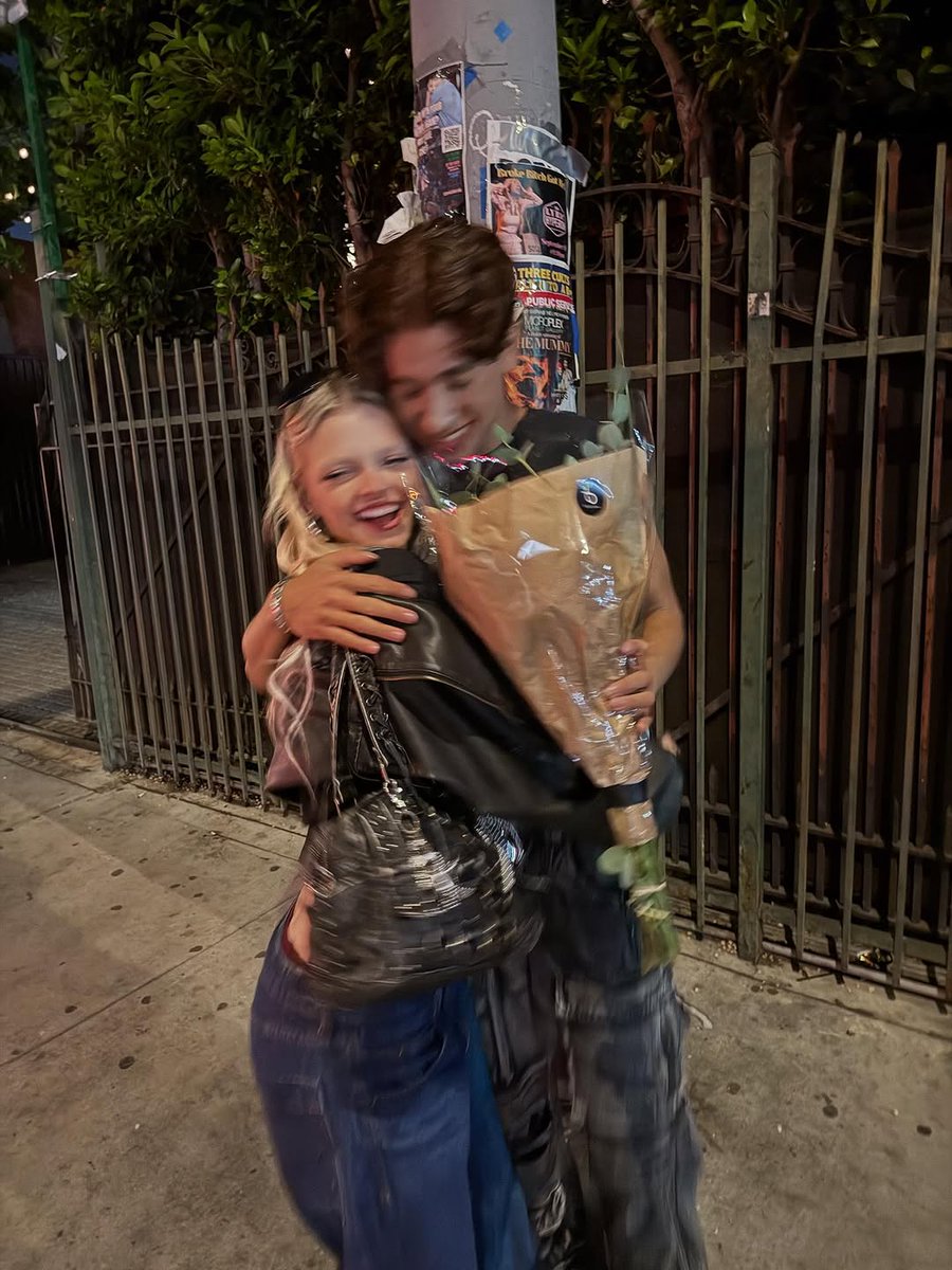 [INSTAGRAM] September 24, 2025

Emily with her friend.

© red418

#EmilyKelavos