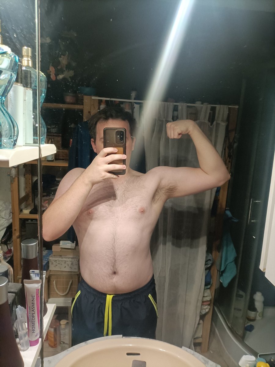 LeMjTropGentil tweet media