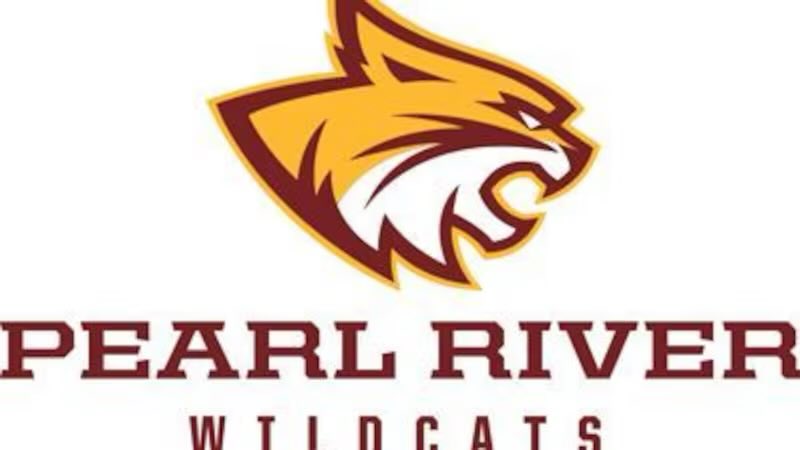 #TGFAD After a conversation with <a href="/CoachDWBoykin/">David W. Boykin</a> I’m blessed to have received and offer from Pearl River Community College <a href="/PearlRiverFB/">Pearl River Football</a> 
<a href="/larrysisson3/">Larry Sisson</a> <a href="/CoachHollis58/">Coach Eric Hollis</a> <a href="/RandyHoganJr/">Coach Hogan</a>