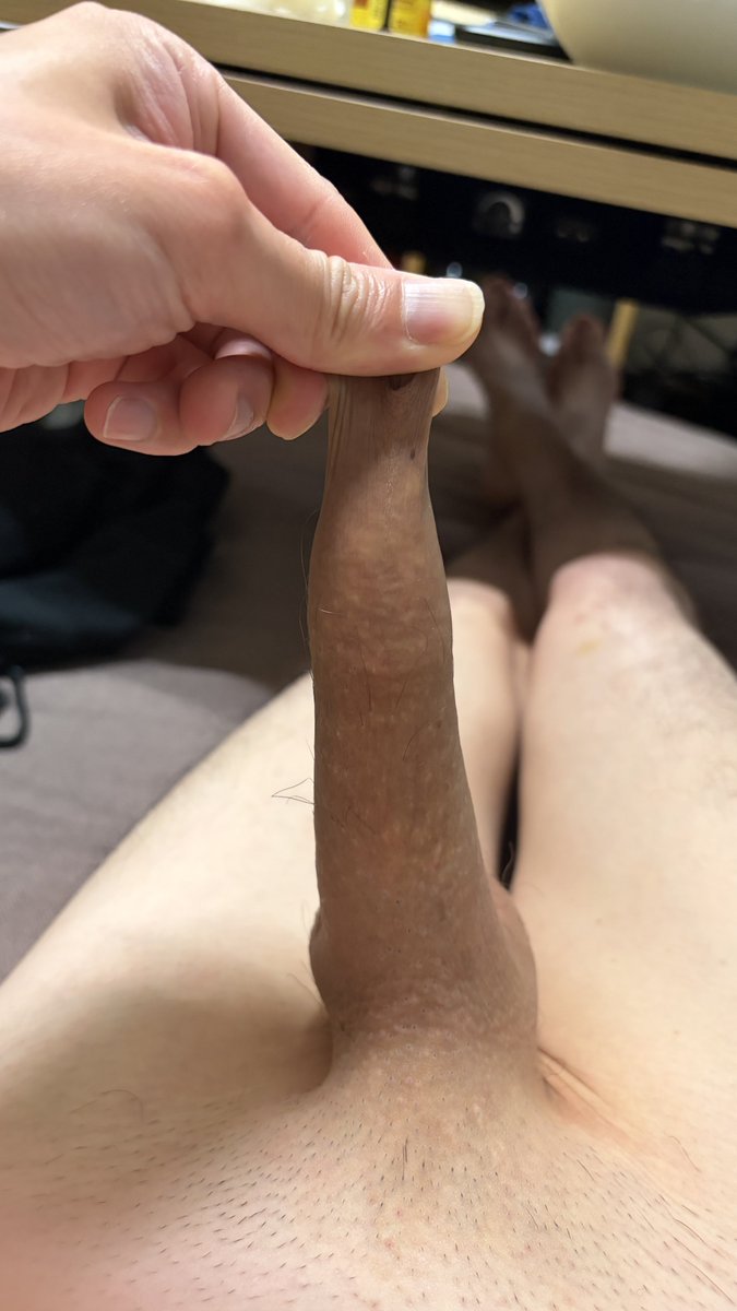 まねして伸ばしてみたけど20cmもないな😭
頑張って皮伸ばすか！