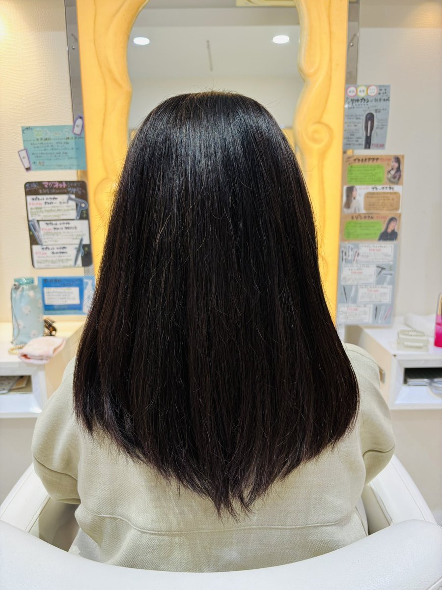 k_k2ny's tweet image. 昨日は朝8時から出勤午後1時まででした🥹がんばりましたよーっということで早めに終わったので京都駅にお散歩行って戻ってからの美容院でした🙂‍↕️
#NYNY
#カット
#カラー
#トリートメント
秋色のベージュにしたんだけどこれから抜けてきたら少し雰囲気変わるはず🤎🤍
にしても伸びんのはやっ🤣