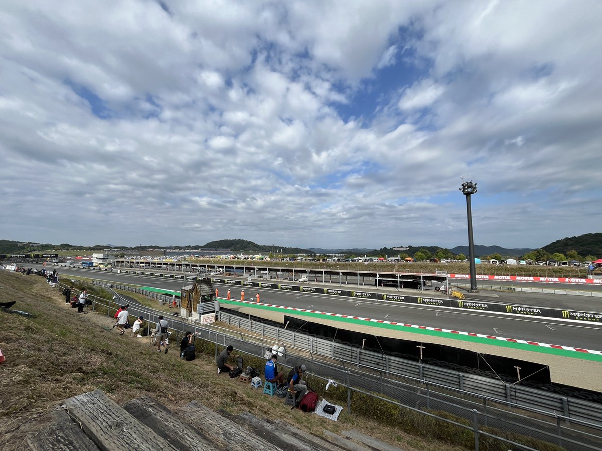 disintegratej's tweet image. 今日はこの辺から集中してみていく
(`･ ω･´)ゞ
#MotoGP2025