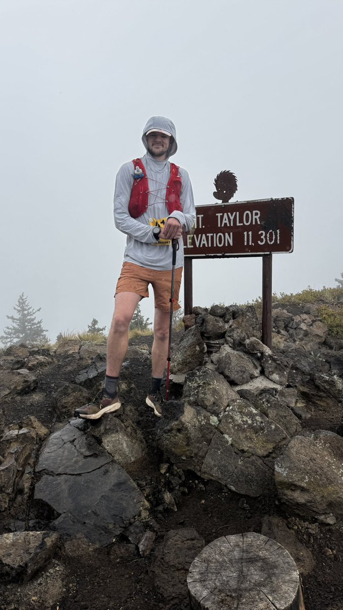 starfshprime's tweet photo. Who has two thumbs and is dumb enough to run a 50k with 7k ft of vert as their first ever race and actually place front of the mid pack (46/160)?

I am apparently https://t.co/RQkmf5gmXG