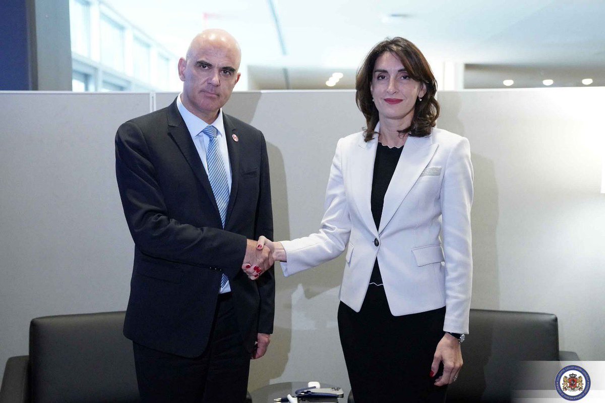MakaB__'s tweet image. Had an engaging meeting with @alain_berset, Secretary General of the Council of Europe, on the margins of #UNGA80. We explored ways to strengthen our cooperation, discussed regional developments and Georgia’s upcoming local elections.