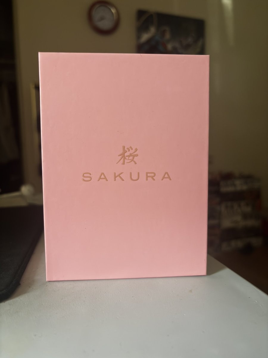 rronmori's tweet image. ULX SAKURA (Classic)

Got a good unit, absolutely insane mouse, looks and performance wise.

#finalmouse @finalmouse