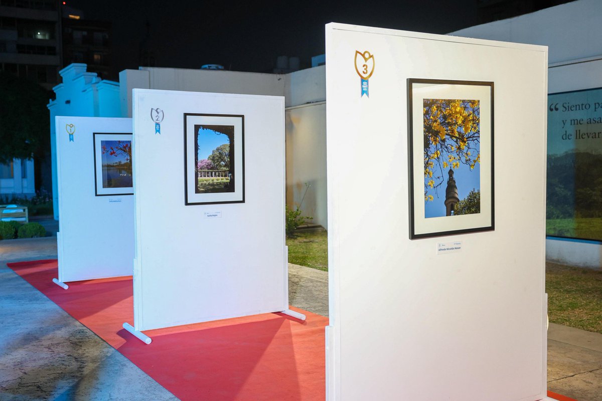 Pablo_Haro's tweet photo. 📸 Anoche, en la Casa Museo de la Ciudad, entregamos junto a nuestra intendenta @RossanaChahla los premios de la segunda edición de “SMT en Foco”.

✨ Más de 700 fotografías nos invitaron a redescubrir San Miguel de Tucumán desde nuevas miradas. https://t.co/np6JIQ6fjf