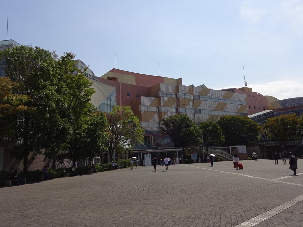 昨日の9/27(土)、日本児童文学者協会主催の「がっぴょう研」にはじめて参加しました。
絵本・幼年童話分科会に作品なしでの参加でした。
たいへん勉強になりました。
みなさま、ありがとうございました。
これからもがんばって書き続けて、次回は作品ありで参加できたらいいなと思います。