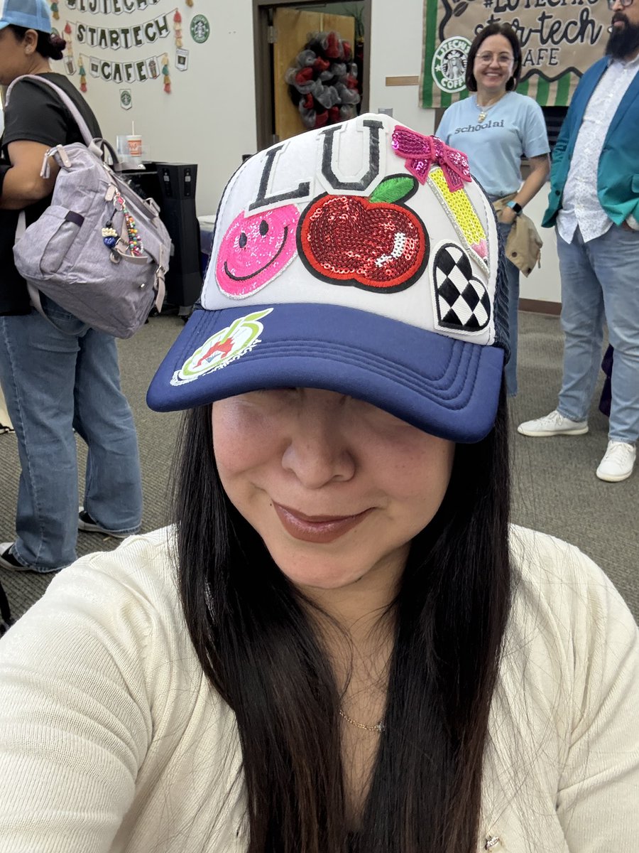 LilyUrbinaa13's tweet image. Patched my Edtech journey on a cap &amp;amp; I love it! 😍 @CGarza0930 @MsGracia15 @Leticia_FF77 @KarinaMarin @SaraLeeSanchez2 @marisol_garza_1 @MarlenHinojosa8 #LJTECHi3 @LaJoyaISDEdTech