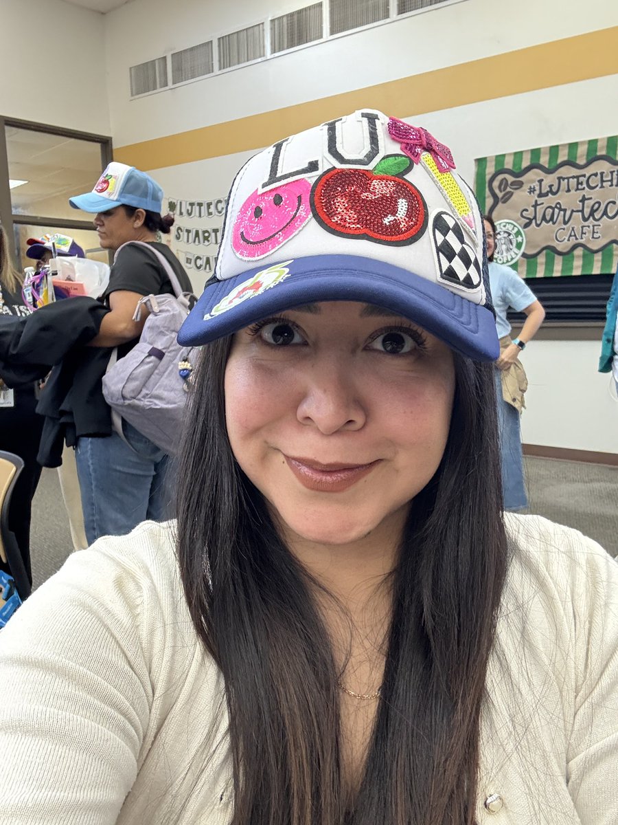 LilyUrbinaa13's tweet image. Patched my Edtech journey on a cap &amp;amp; I love it! 😍 @CGarza0930 @MsGracia15 @Leticia_FF77 @KarinaMarin @SaraLeeSanchez2 @marisol_garza_1 @MarlenHinojosa8 #LJTECHi3 @LaJoyaISDEdTech