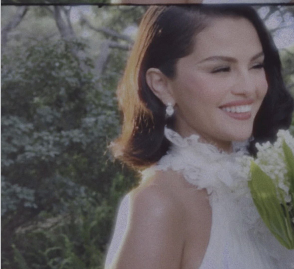 G149WnXXMAATeRe?format=jpg&name=medium ow Did Benny Blanco React to Seeing Selena Gomez on Their Wedding Day?