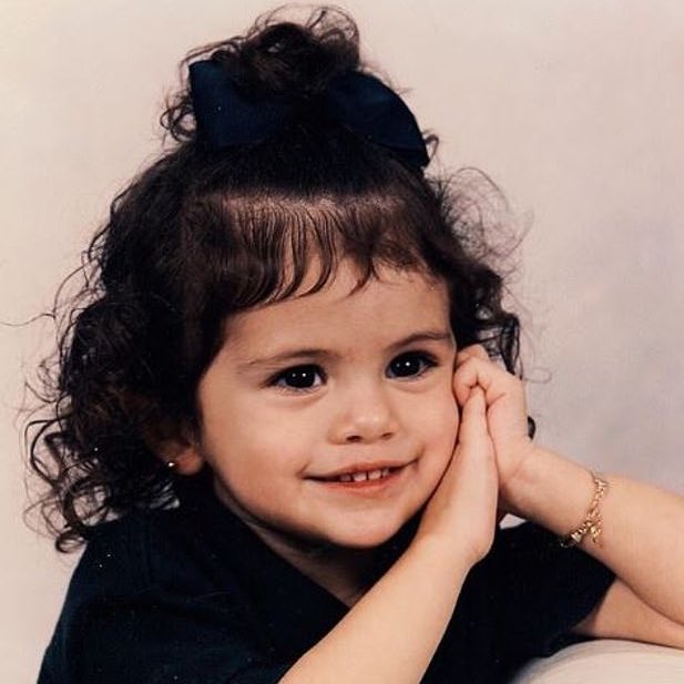 fiImfag's tweet photo. this little girl is now a married woman 🥹🤍 https://t.co/I54LlmPacs