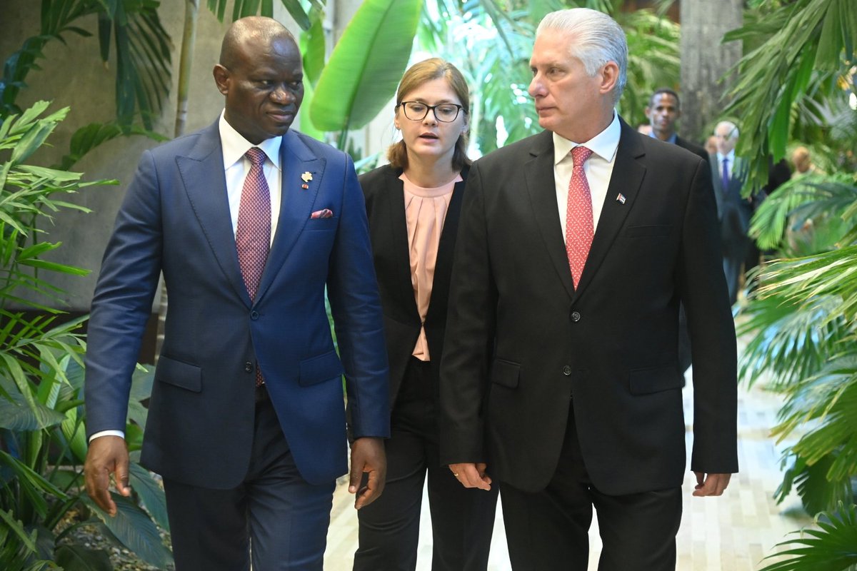 🇨🇺| El Presidente <a href="/DiazCanelB/">Miguel Díaz-Canel Bermúdez</a> recibió este sábado al Presidente de la República Gabonesa, Brice Clotaire Oligui Nguema, quien realiza una visita oficial que se extenderá hasta el 29 de septiembre.

🧵