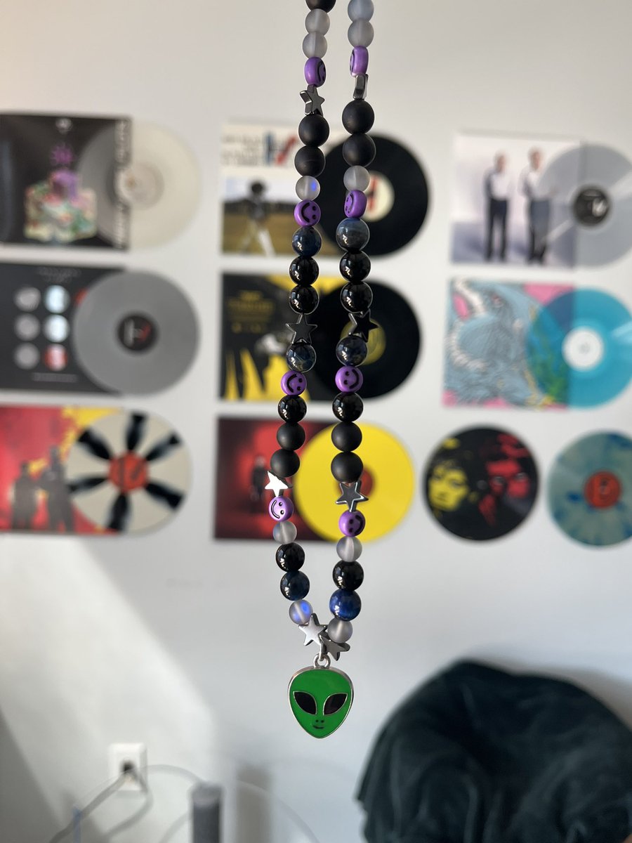 57Pilots's tweet photo. @joshuadun Hey! I made a necklace for you a few years back that I never got to give you. I made myself a matching one bc I liked it so much, and I’ve gotten so many compliments for it, soooo I think that proves that you should take yours at tomorrow’s show 👀 https://t.co/h1cUe976gu