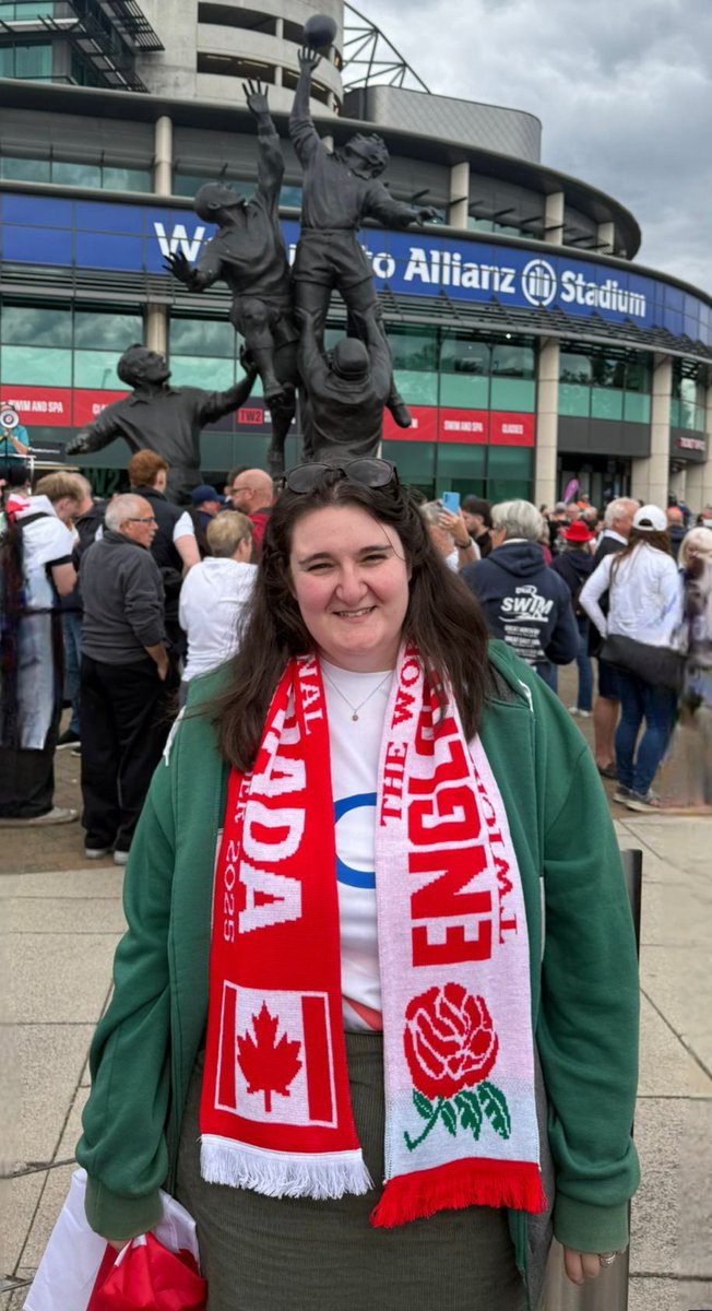 abdab28's tweet photo. What a day #RedRoses ❤️ https://t.co/M7RjafHzEZ