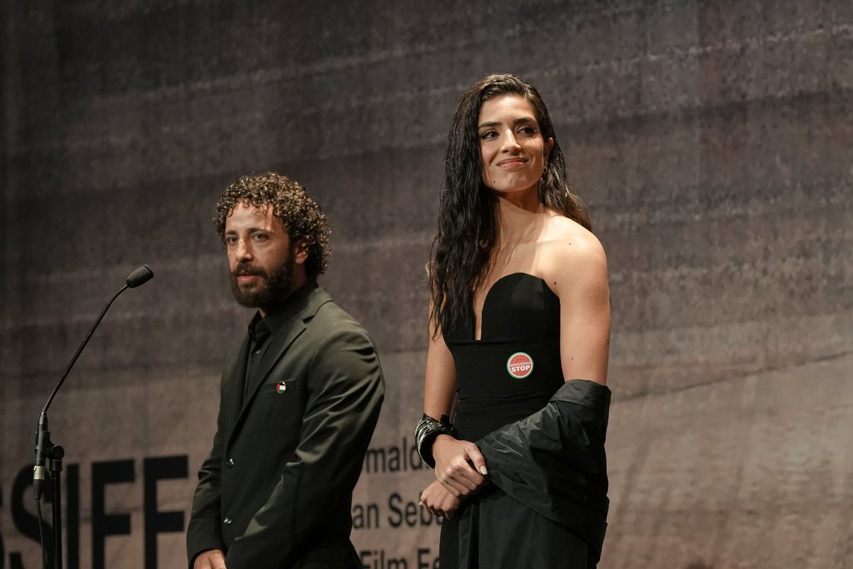 Donostia Zinemaldia - Festival de San Sebastián (@sansebastianfes) on Twitter photo #73SSIFF ⭐️ Premios · Sariak · Awards
🏆 #PremioDelPúblico Ciudad de Donostia / San Sebastián #PublikoarenSaria | #AudienceAward:
🎞️ THE VOICE OF HIND RAJAB (LA VOZ DE HIND) - Kaouther Ben Hania
-
<a href="/Ayto_SS/">Ayto San Sebastián</a> <a href="/DonostiakoUdala/">Donostiako Udala</a> #73SSIFF ⭐️ Premios · Sariak · Awards
🏆 #PremioDelPúblico Ciudad de Donostia / San Sebastián #PublikoarenSaria | #AudienceAward:
🎞️ THE VOICE OF HIND RAJAB (LA VOZ DE HIND) - Kaouther Ben Hania
-
<a href="/Ayto_SS/">Ayto San Sebastián</a> <a href="/DonostiakoUdala/">Donostiako Udala</a>