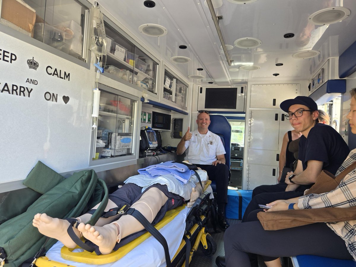 Thanks to everyone who came out today and participated in the community Safety Fair. Education, recruitment sunshine and fun. What a great day! Your safety is our concern and we're always there when you need us!
#CFDWESAVELIVES
#CFDhandsonlyCPR
#Firesafetyeducation