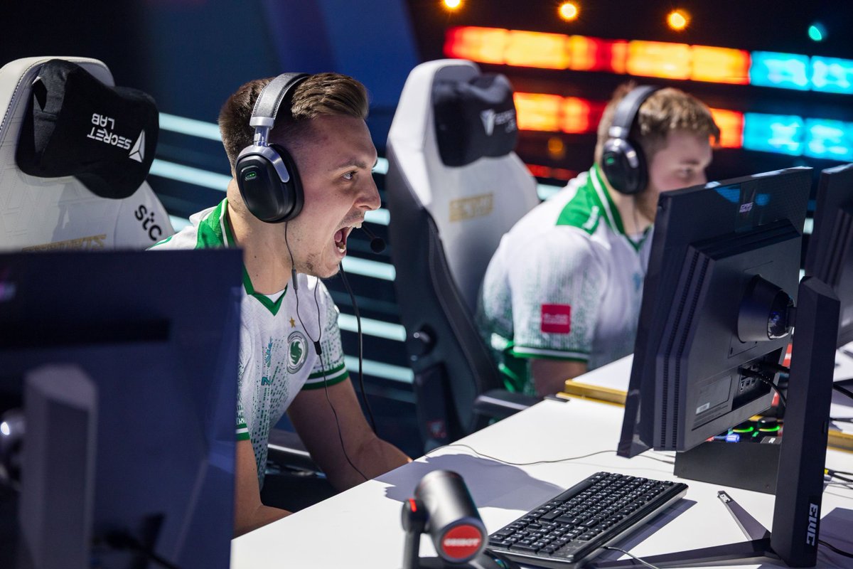 Riyadh_Falcons's tweet image. Too many memories to count 🦅💚 

#EWCRecap