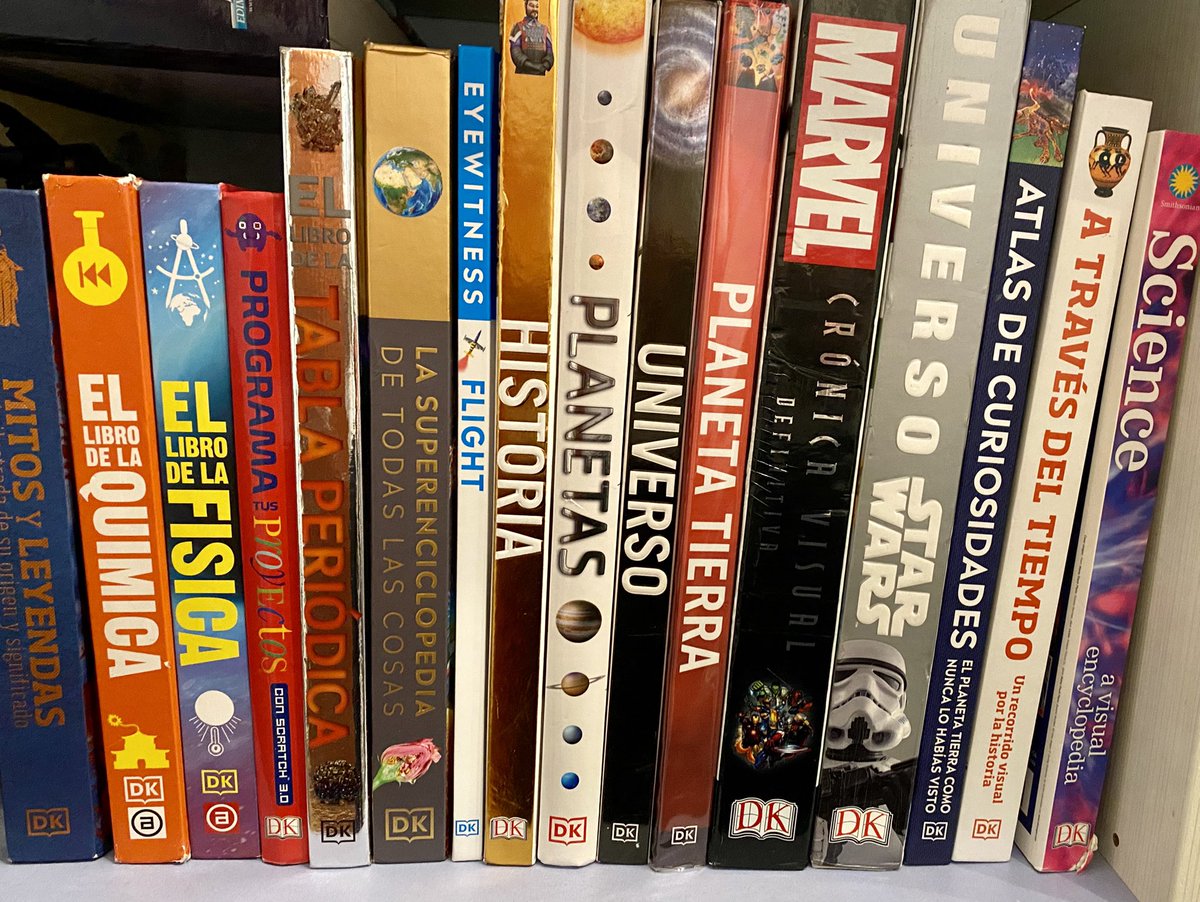 Premio (honorífico ) a quien adivine nuestra editorial de libros favorita. Solo para los más avezados observadores. 📚