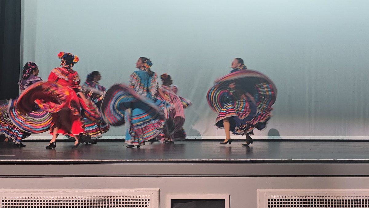 Sunset High School tweet media