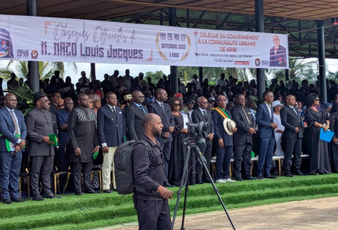J'ai assisté avec beaucoup d'émotions aux obsèques de l'ancien délégué du Gouvernement auprès de la communauté urbaine de kribi, M. Louis Jacques MAZO, qui par ailleurs a fait de moi le tout premier citoyen d'honneur de la ville de Kribi.
L'IAI CAMEROUN aura peut-être un Campus à