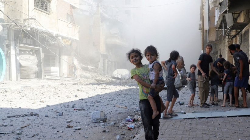 TaoufiqTahani's tweet photo. 91 Palestiniens assassinés aujourd'hui à Gaza dont 45 dans Gaza-Ville par les génocidaires israéliens. Essentiellement des femmes et des enfants.
Les rescapés ne savent plus quoi faire et ne comprennent plus pourquoi le monde les a abandonnés seuls face à leurs criminels. https://t.co/uTYWW8bzpd