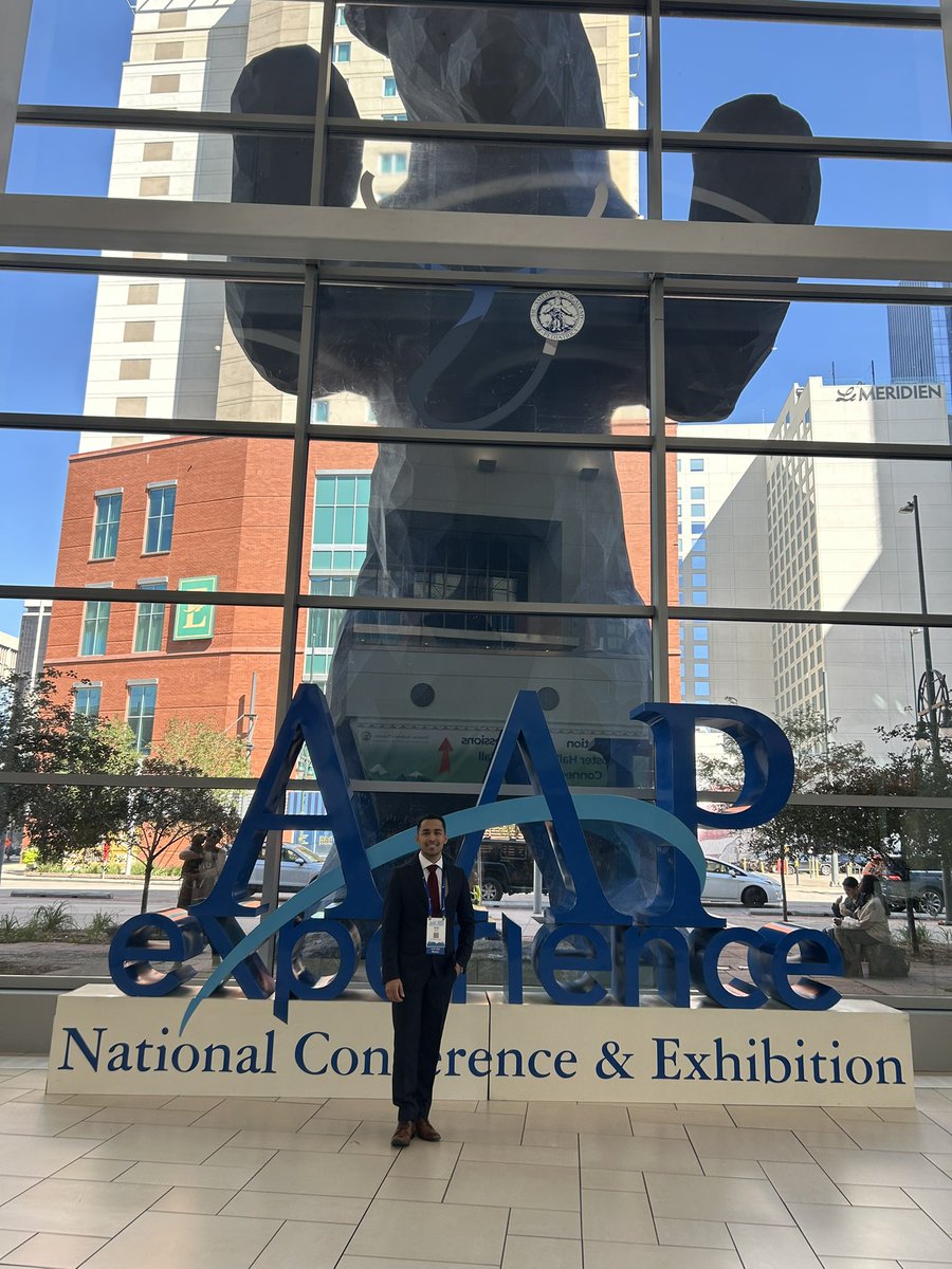 EBA100x35's tweet photo. Honored to present our case report on a rare bladder exstrophy variation today at #AAP2025 in the Urology Section. Great opportunity to share and learn with colleagues. #UroSoMe #UroMatch2026 @UPRUrology https://t.co/U49yLZJhLr